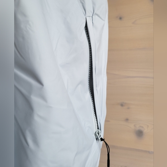 NWT Rains Nylon Padded Fuse Vest Sky Blue Unisex XS / Womens S - Picture 6 of 13